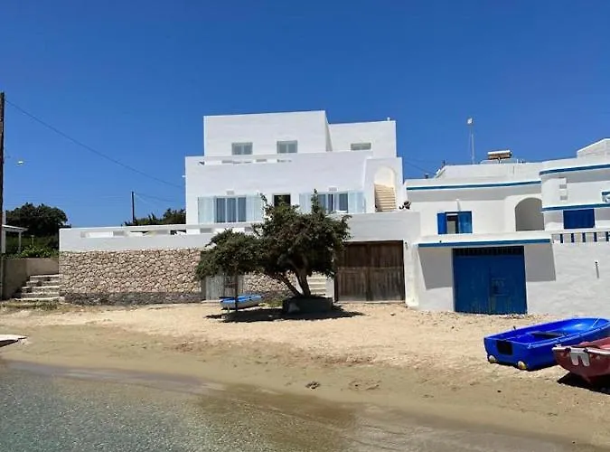 Milos Aquabliss Beachfront بيت للعطل