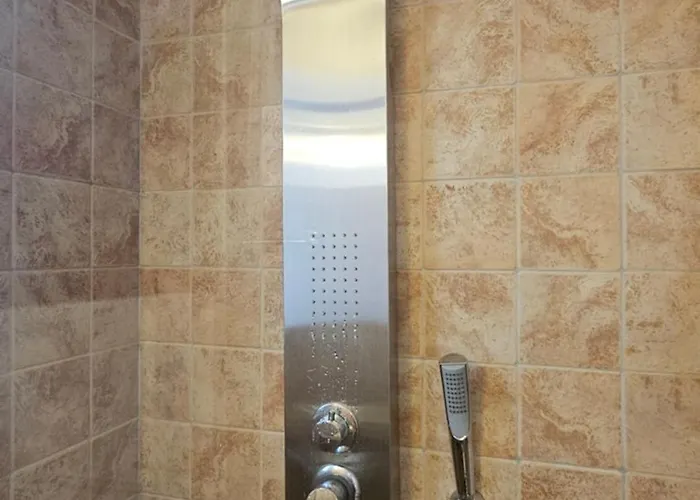 Milos Aquabliss Beachfront بولونيا