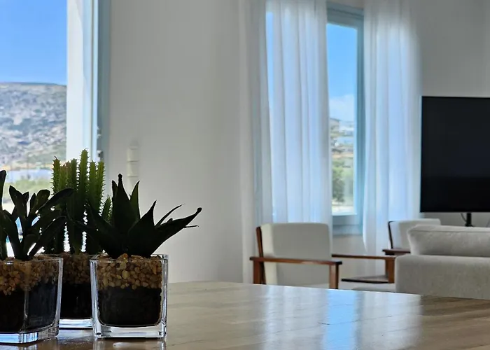 Milos Aquabliss Beachfront بيت للعطل