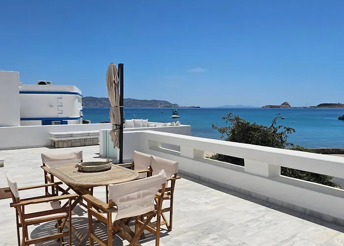 Milos Aquabliss Beachfront بولونيا