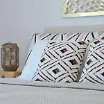 Milos Aquabliss Beachfront *