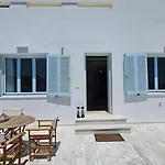펜션 Milos Aquabliss Beachfront