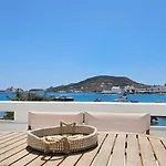Milos Aquabliss Beachfront 펜션 *