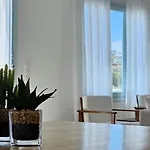 Milos Aquabliss Beachfront 펜션