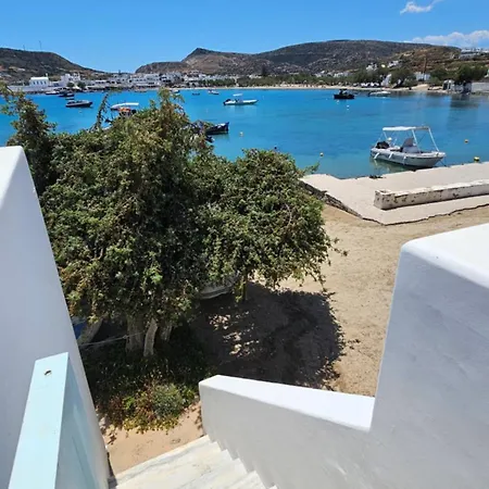 Milos Aquabliss Beachfront 阿波罗尼亚