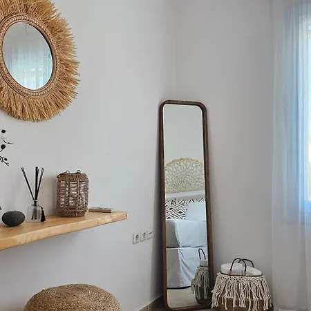 בית נופש Milos Aquabliss Beachfront *