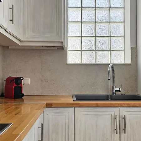 בית נופש Milos Aquabliss Beachfront פולוניה