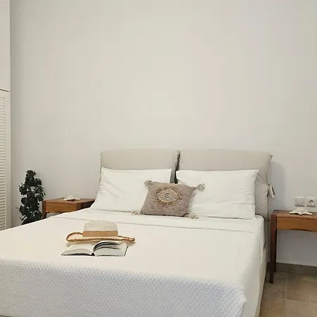 Milos Aquabliss Beachfront * 阿波罗尼亚